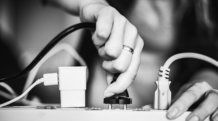 Lampy i sprzęt elektryczny: gdzie kupować?