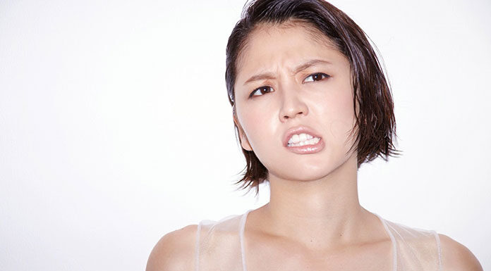 W jakie akcesoria do makijażu warto inwestować?