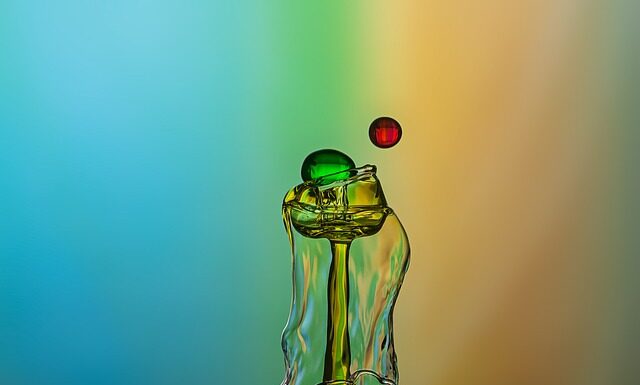 Z jaką prędkością porusza się statek kosmiczny? Z jaką prędkością porusza się statek kosmiczny?