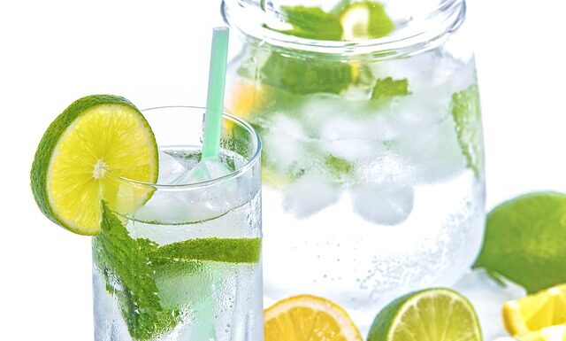 Ile wody gazowanej z jednego naboju?