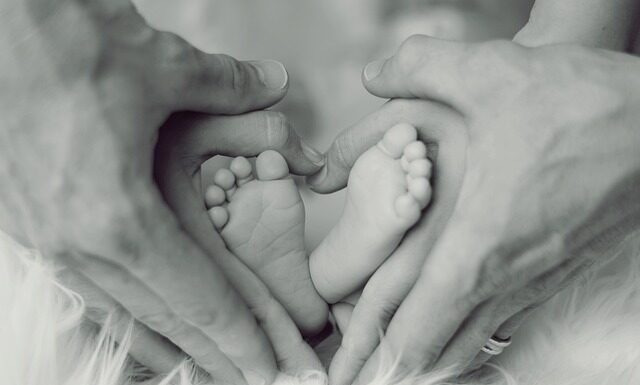 Jak chronić niemowlę przed owadami?