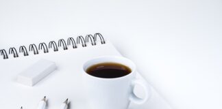 Jak zrobić prześcieradło z gumką do gondoli?