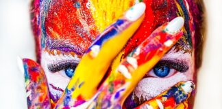 Jak ukryć projektor? Jak ukryć projektor?