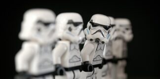 Czy policjant musi pokazać nagranie? Czy policjant musi pokazać nagranie?