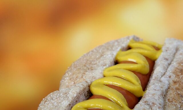 Jak układać Chłopcu siusiaka w pieluszce?